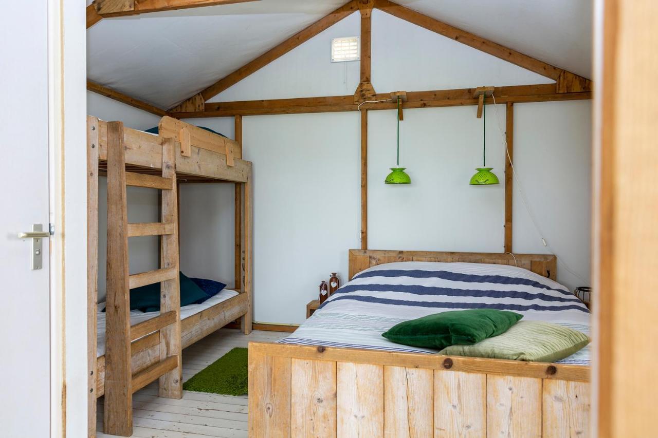 Boerderij Camping Nixhoeve Genderen Bagian luar foto